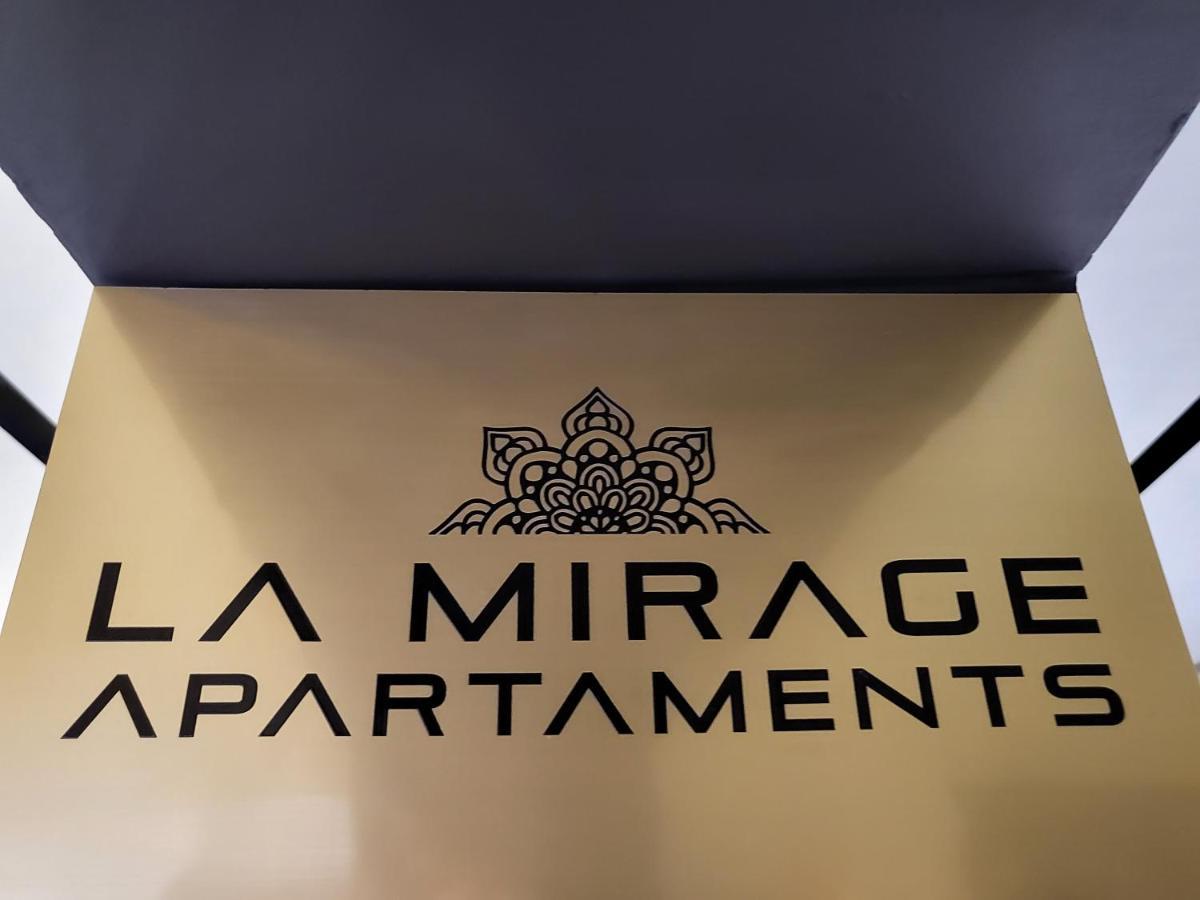 La Mirage Suites & Apartments Tirana Buitenkant foto