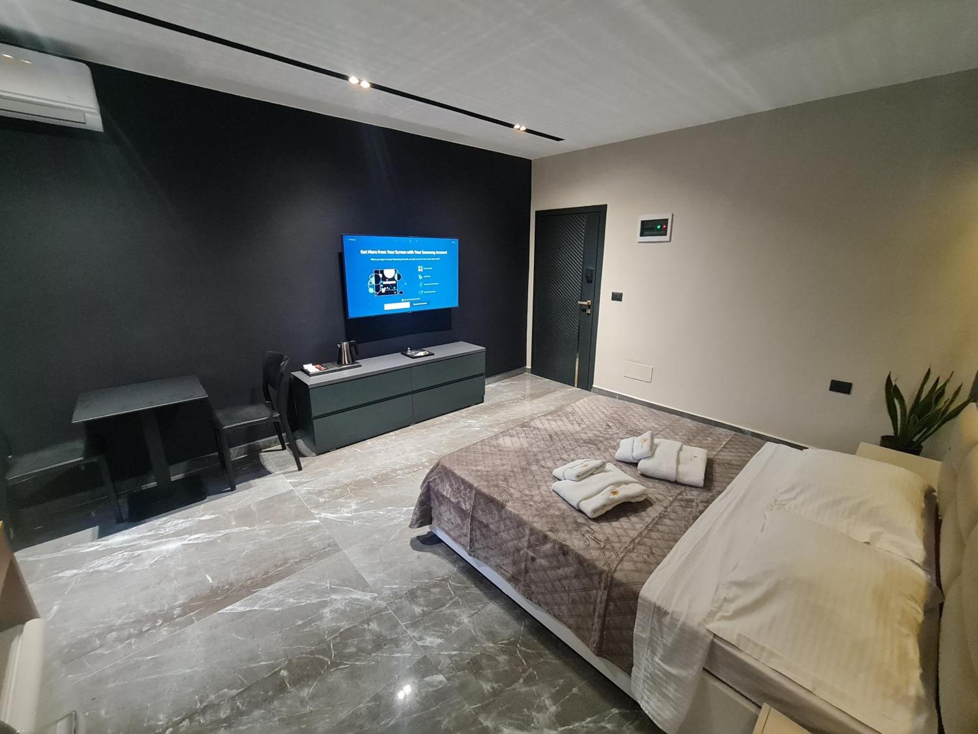 La Mirage Suites & Apartments Tirana Buitenkant foto