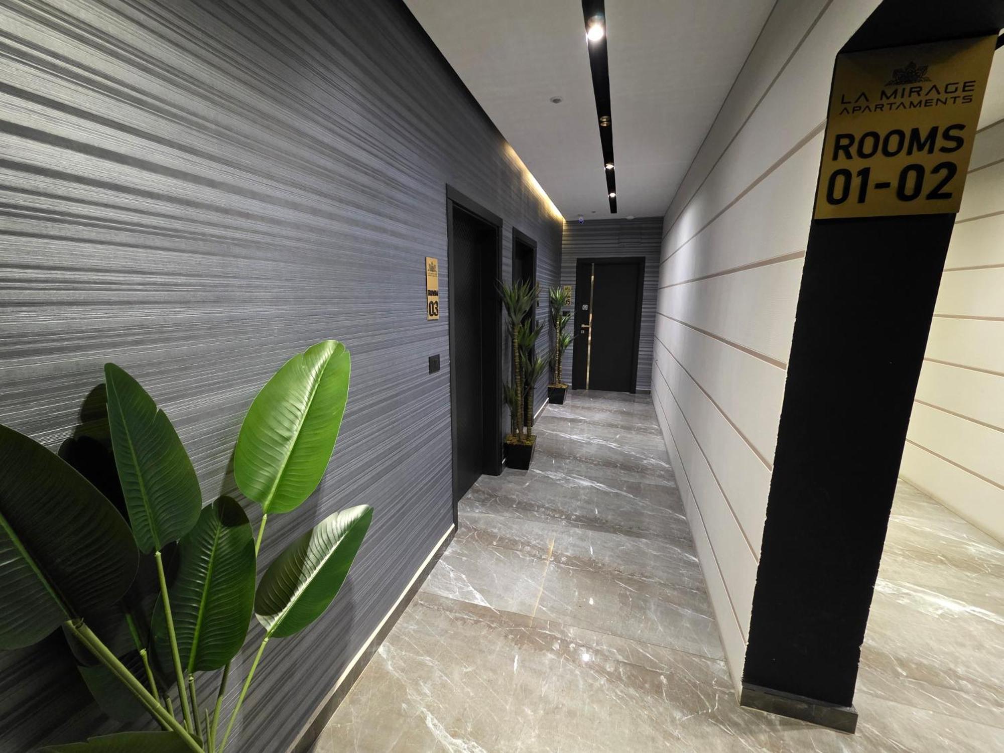 La Mirage Suites & Apartments Tirana Buitenkant foto
